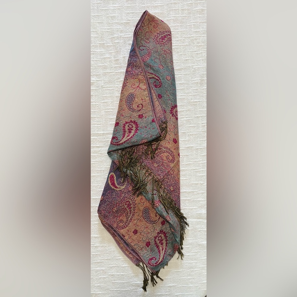Paisley Patterned Scarf with Fringe